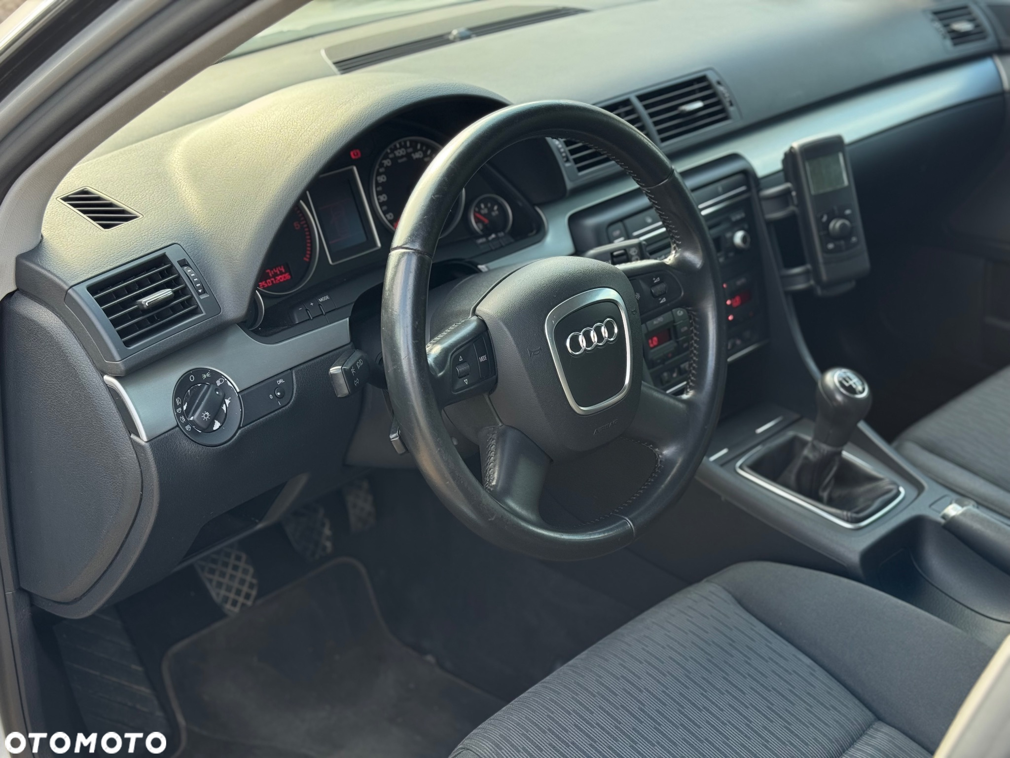 Audi A4 Avant 2.0 TDI DPF - 26