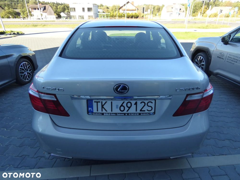 Lexus LS 600h Prestige - 4