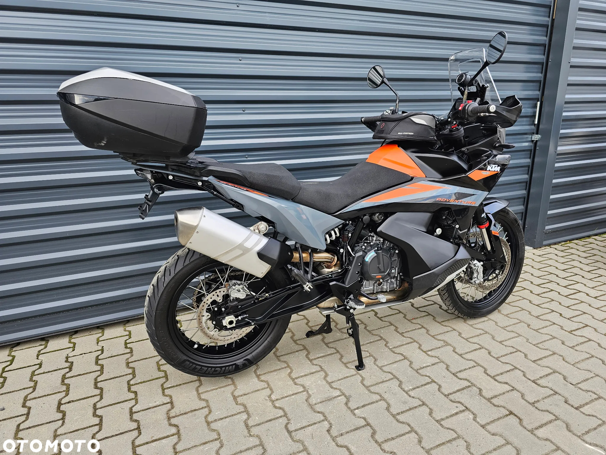 KTM Adventure - 6