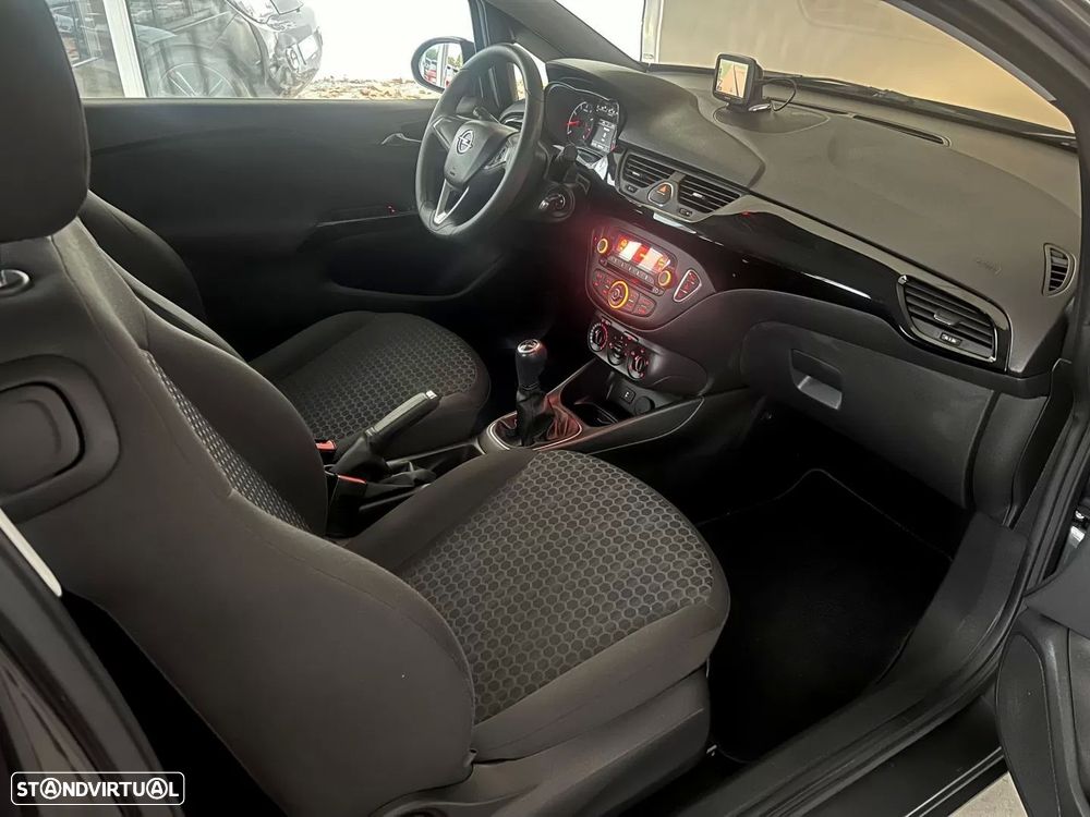 Opel Corsa 1.4 120 Anos - 36