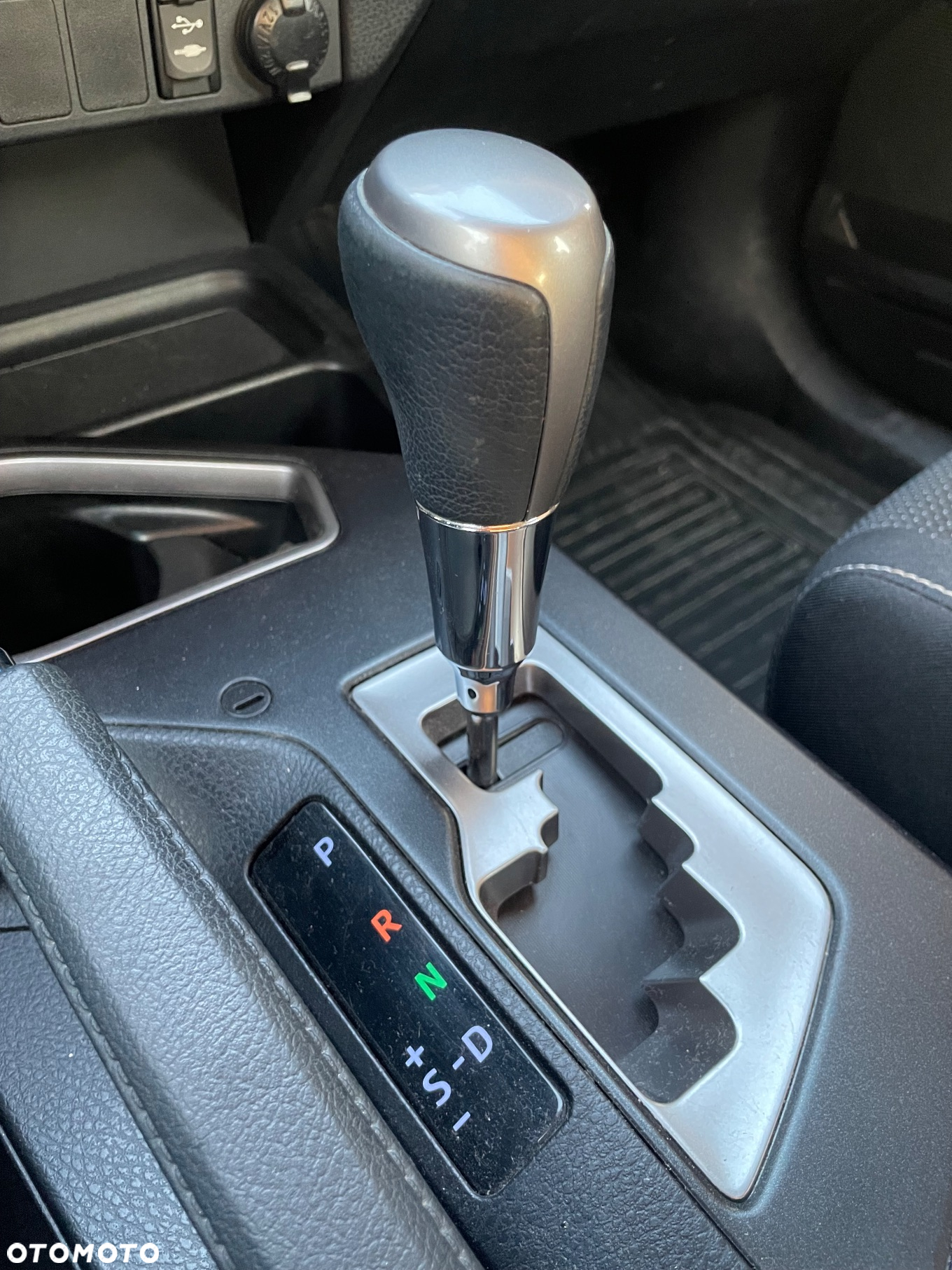 Toyota RAV4 Hybrid Prestige 4x2 - 13