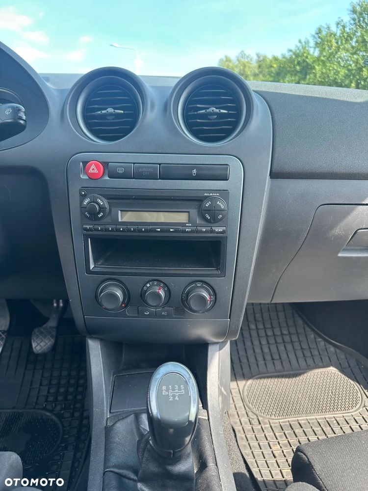 Seat Ibiza 1.4 16V Sport - 11