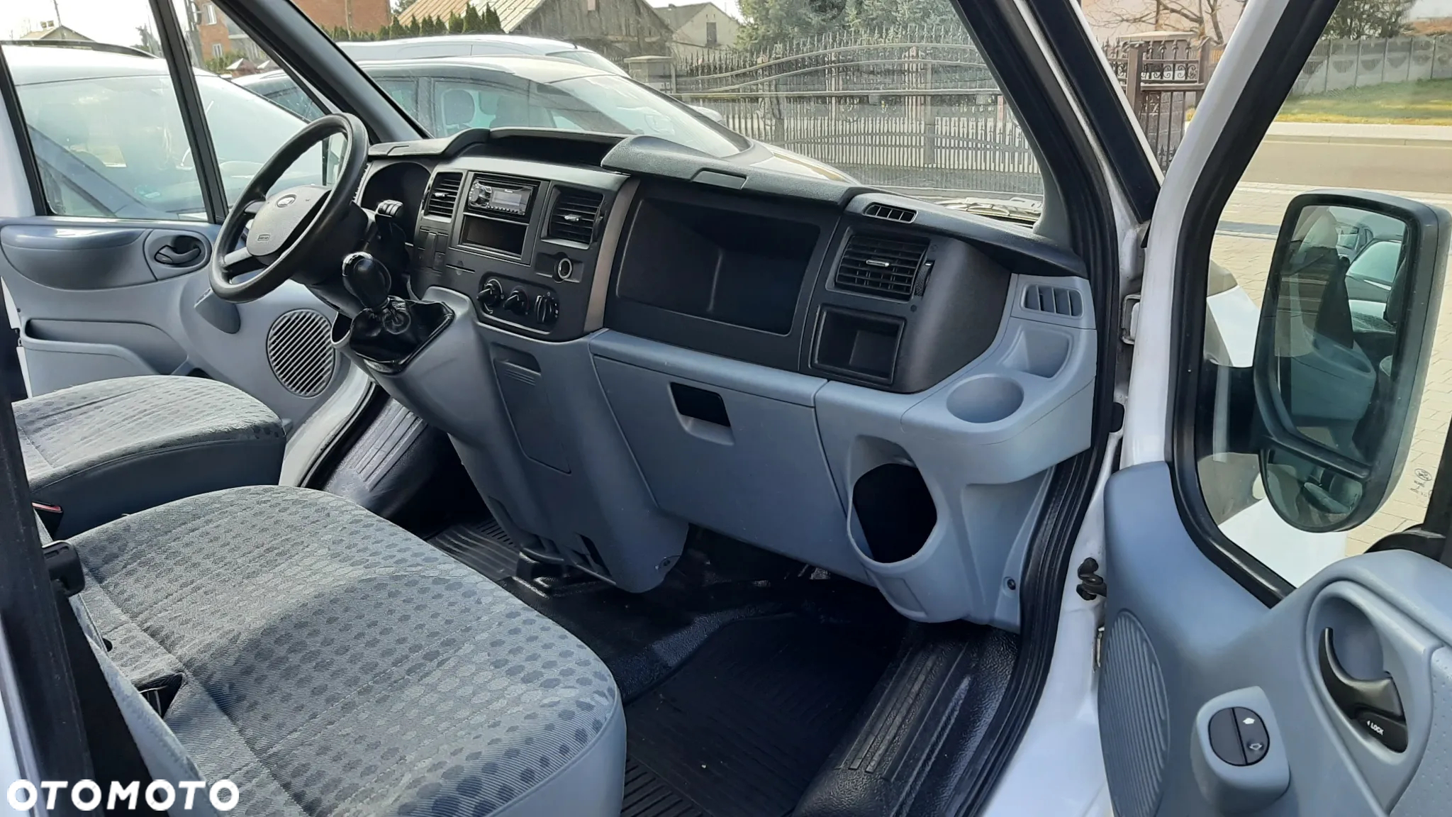 Ford Transit - 13