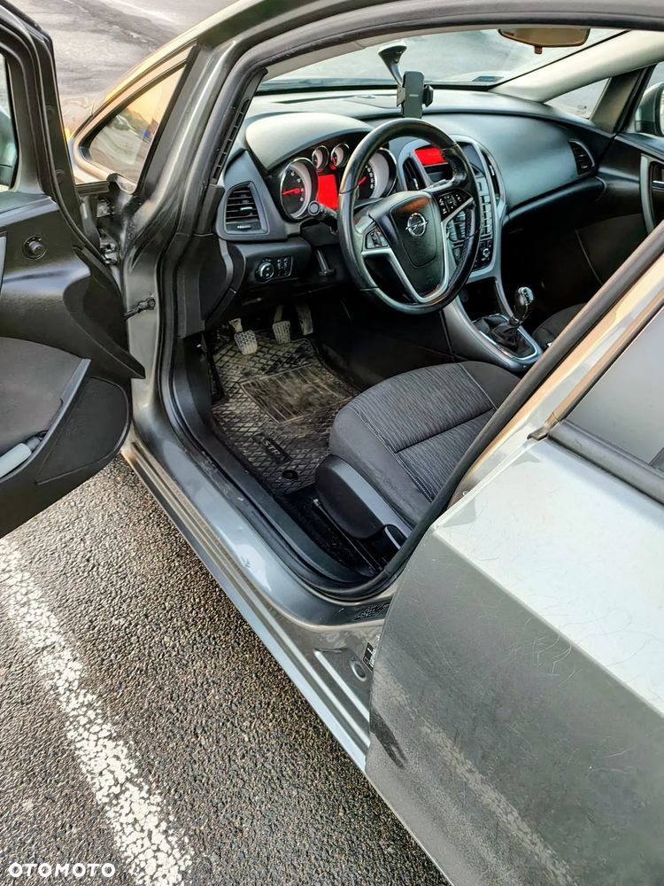 Opel Astra - 9