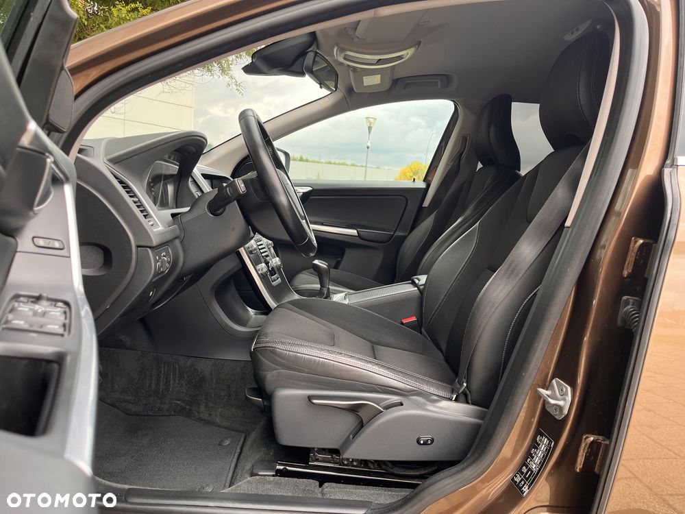 Volvo XC 60 - 21