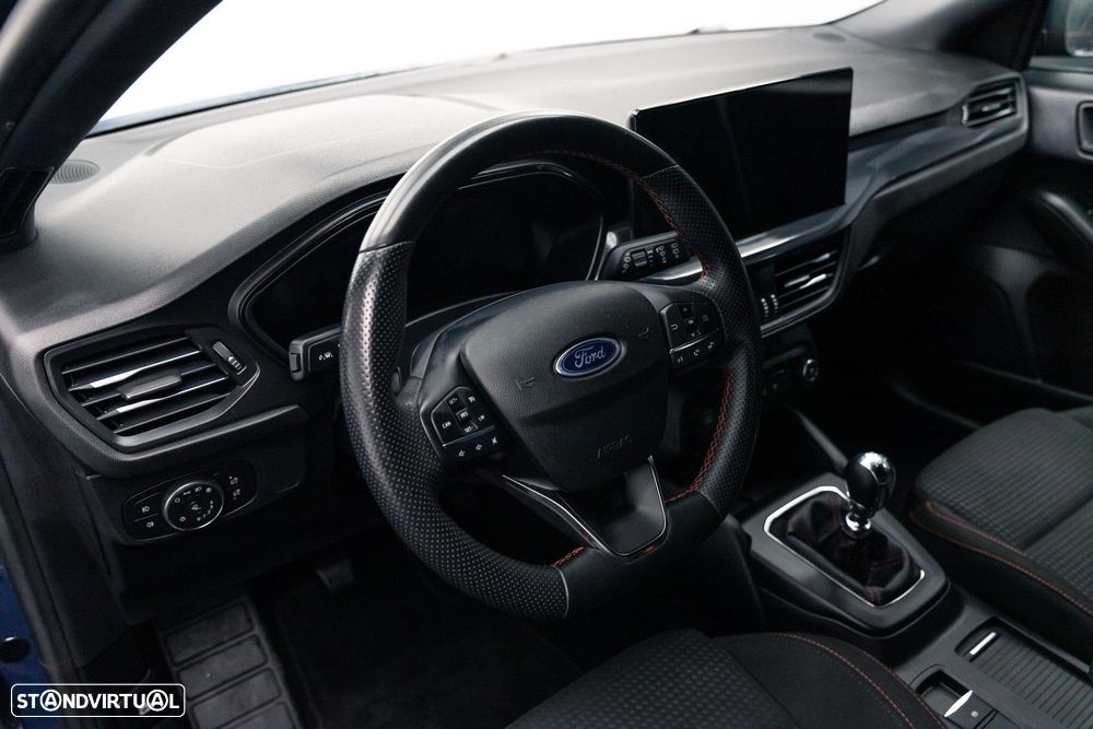 Ford Focus 1.0 EcoBoost MHEV ST-Line - 24