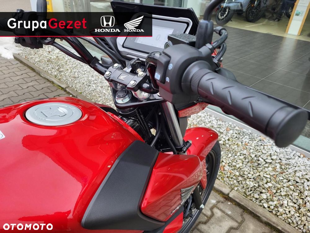 Honda CB - 11