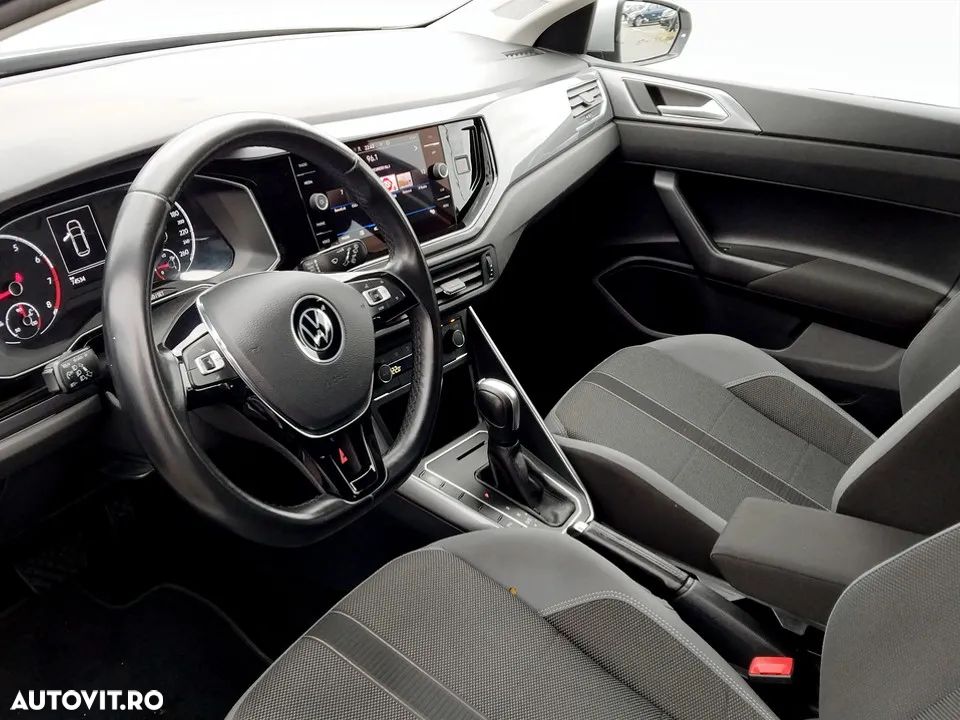Volkswagen Polo 1.0 TSI DSG Style - 23