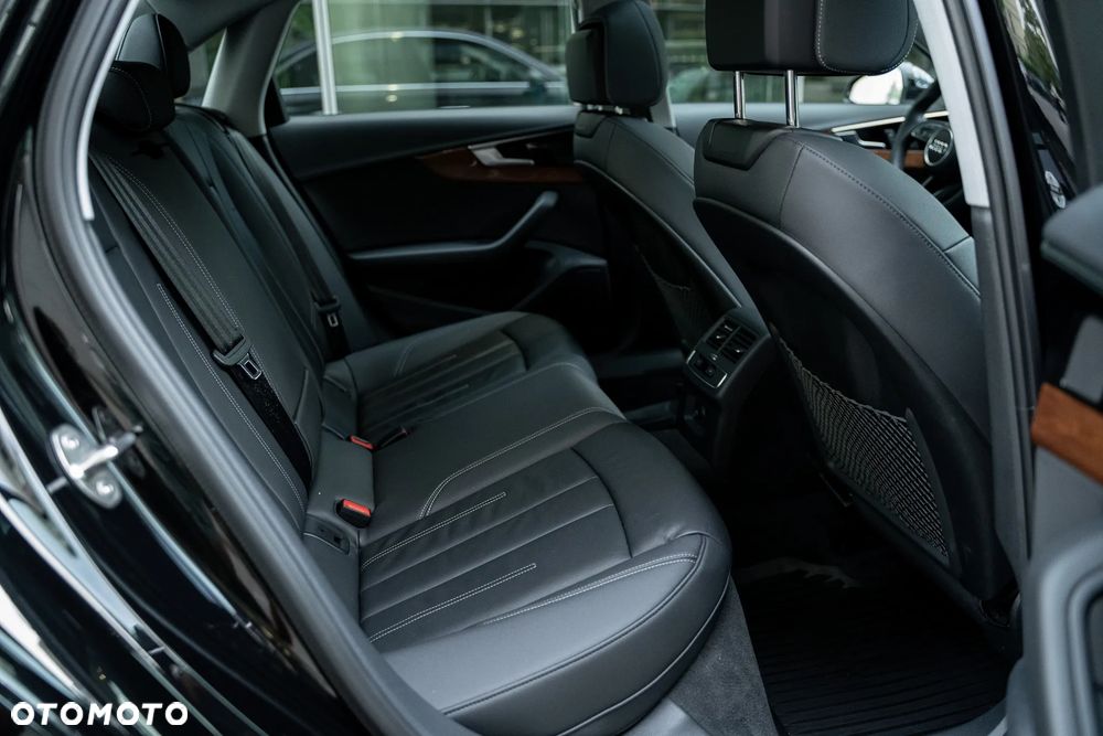 Audi A4 Limousine 40 TFSI quattro S tronic - 11