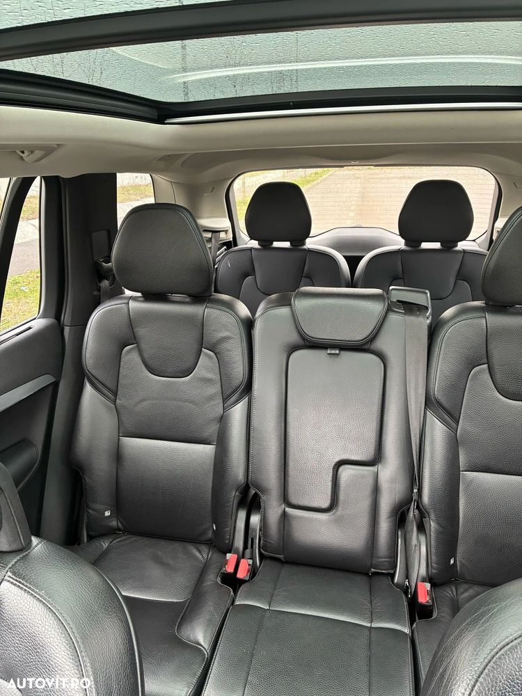 Volvo XC 90 - 38