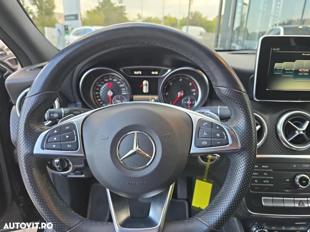 Mercedes-Benz A - 10