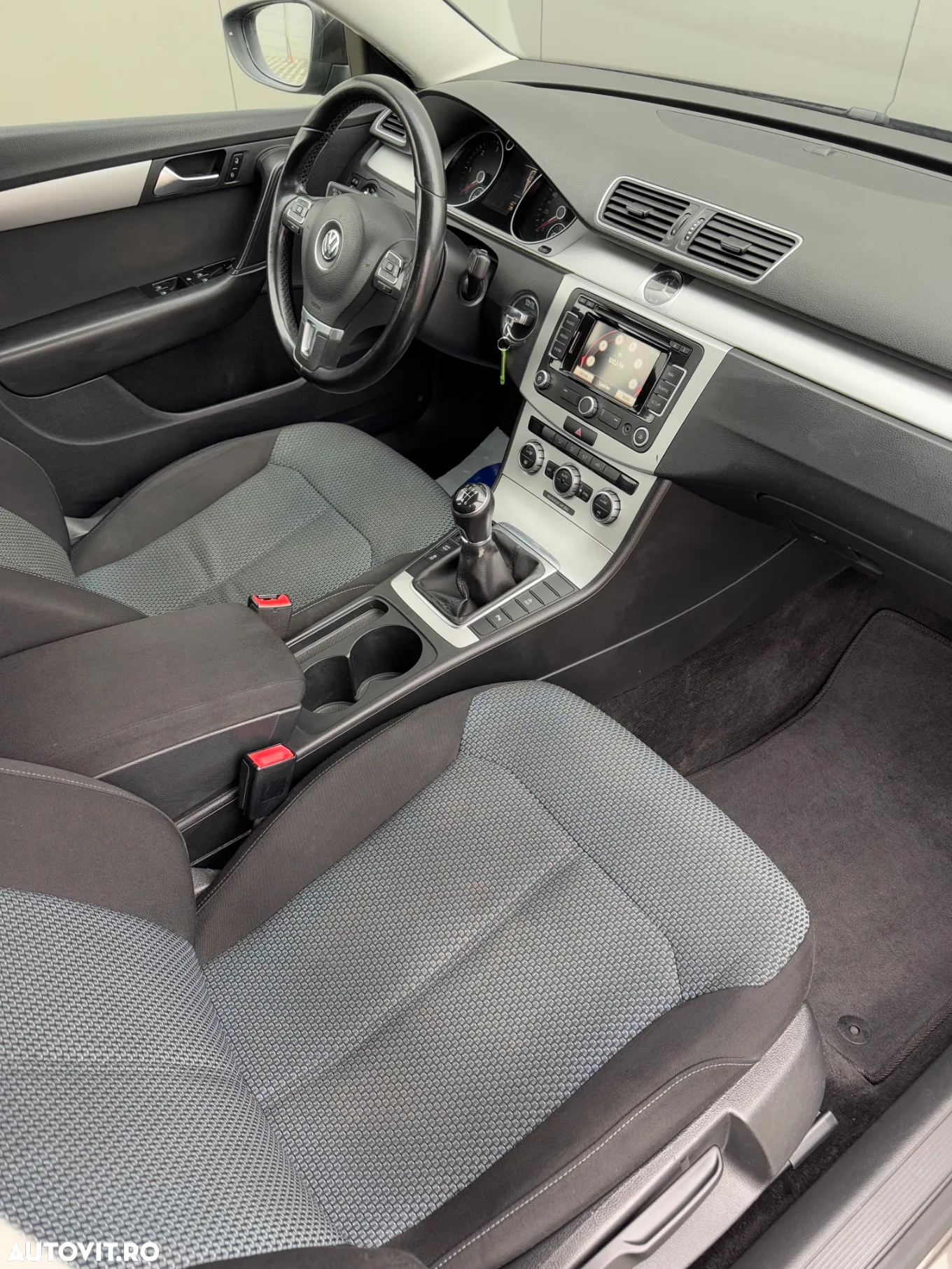 Volkswagen Passat Variant 1.6 TDI BlueMotion - 29