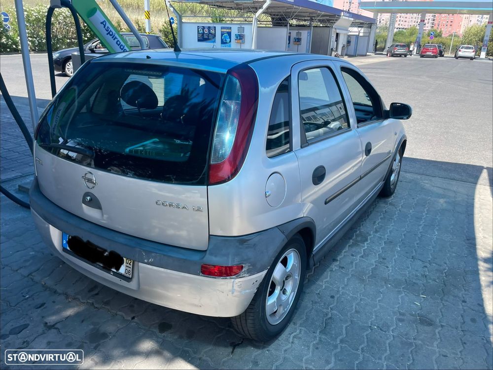 Opel Corsa 1.2 16V Confort - 8