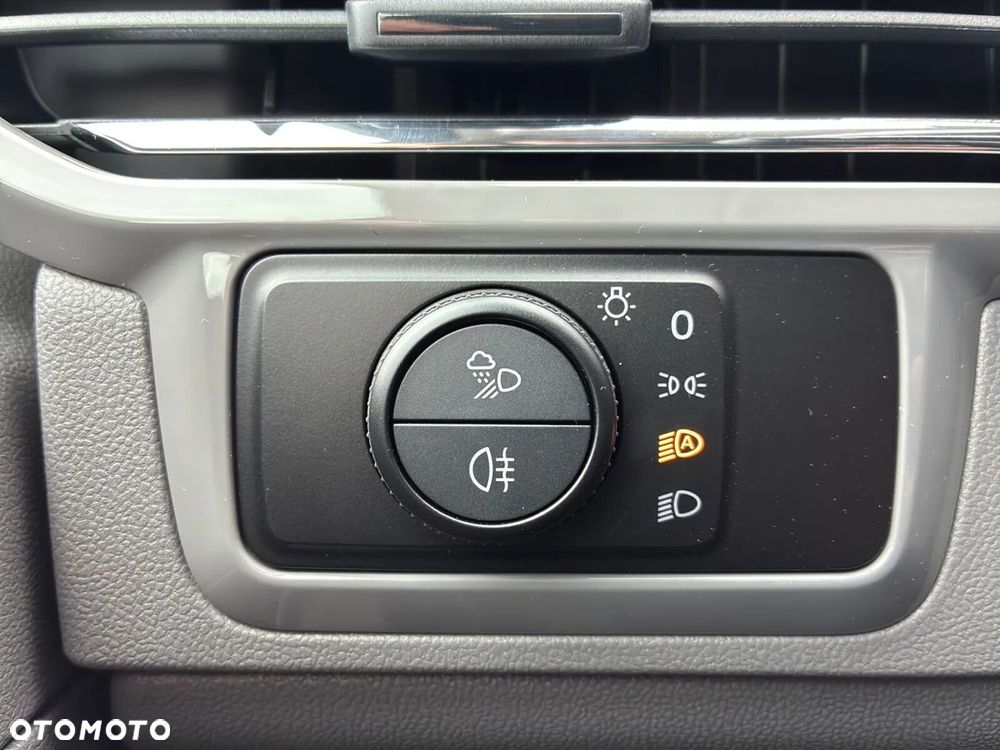 Volkswagen Caravelle 2.0 TDI L2 Life - 32