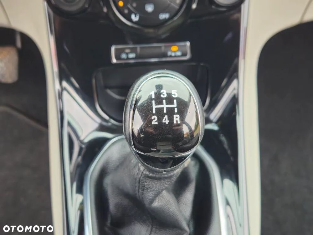 Ford Fiesta 1.0 EcoBoost Titanium ASS - 34