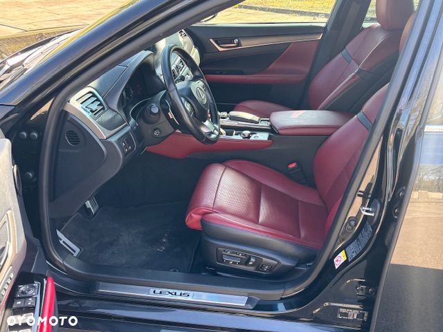 Lexus GS 200t / 300 F Sport - 17