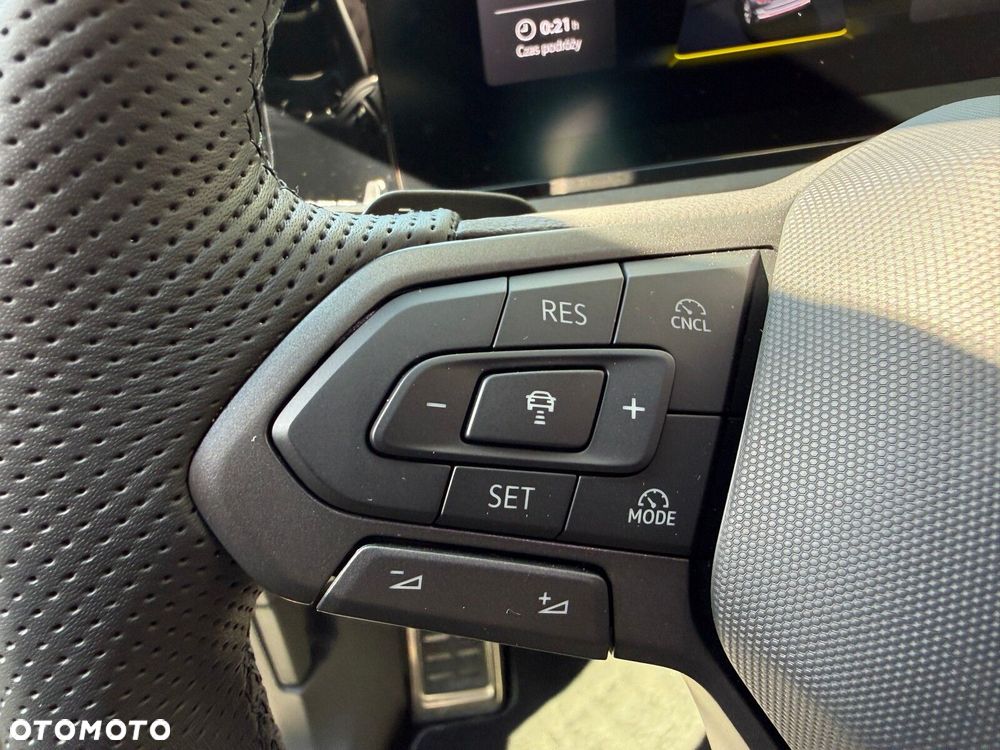 Volkswagen Tiguan - 17