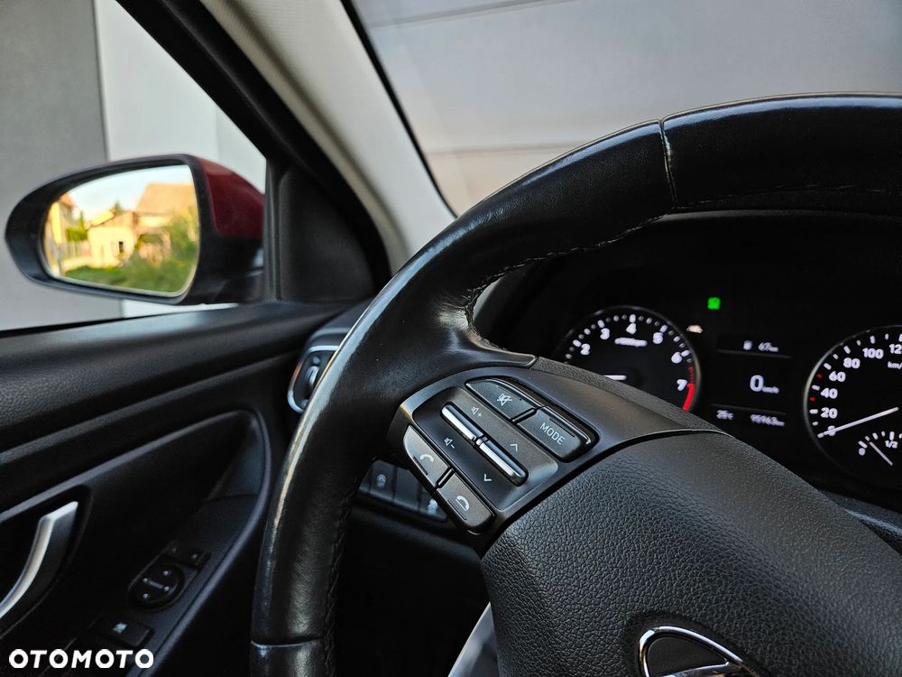 Hyundai i30 1.5 DPI Classic + - 11