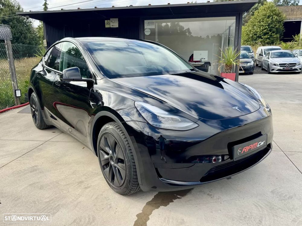 Tesla Model Y Long-Range RWD - 10