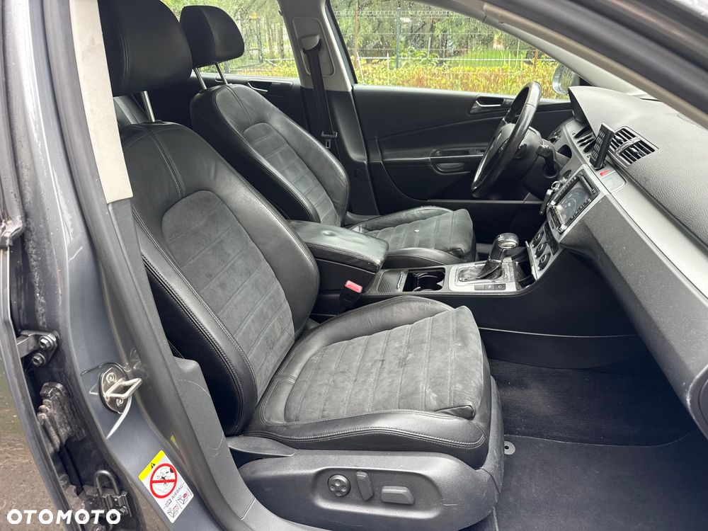 Volkswagen Passat 3.2 V6 FSI 4Motion DSG Individual Chrom dunkel - 9
