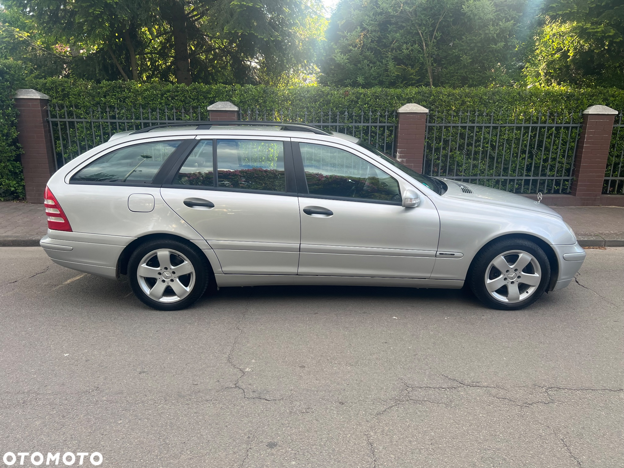 Mercedes-Benz Klasa C 180 T Kompressor Classic - 5