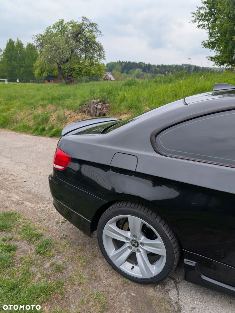 BMW Seria 3 325i - 5