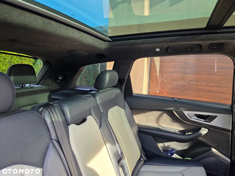 Audi SQ7 - 18