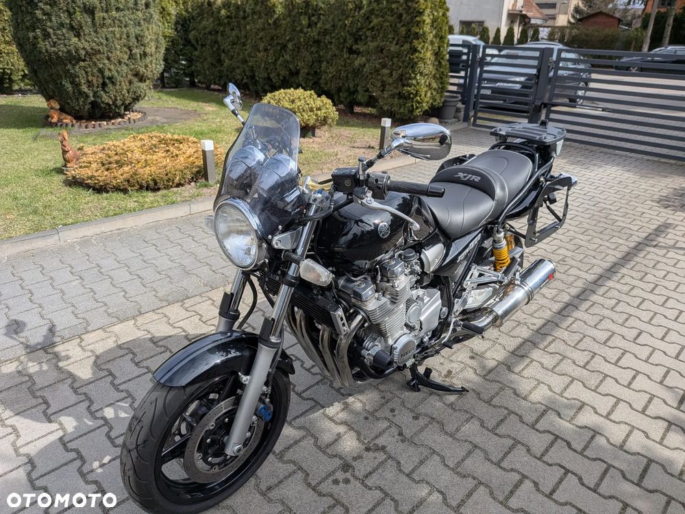 Yamaha XJR - 19