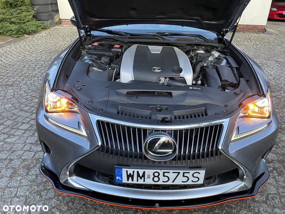 Lexus RC - 24