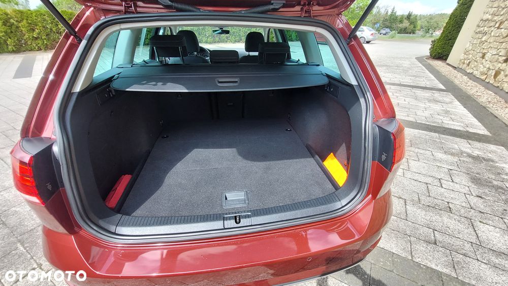 Volkswagen Golf - 23