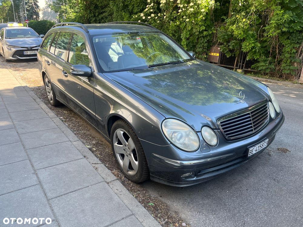 Mercedes-Benz Klasa E 500 4Matic Automatik Avantgarde - 2