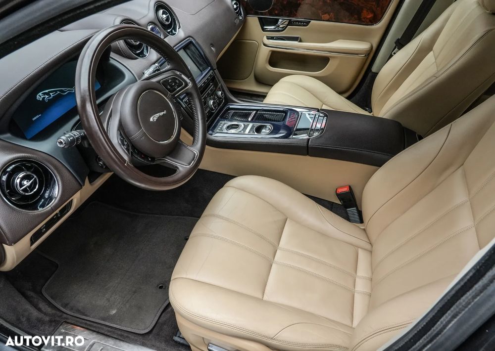 Jaguar XJ 3.0 V6 Premium Luxury Aut SWB - 12