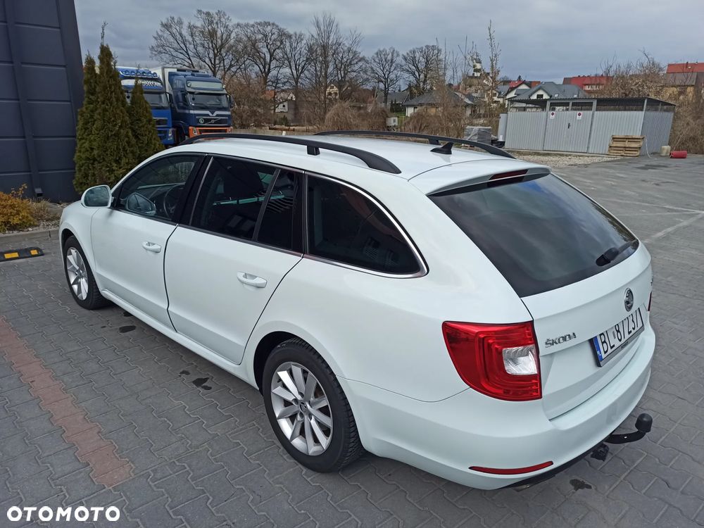 Skoda Superb 2.0 TDI Ambition - 6