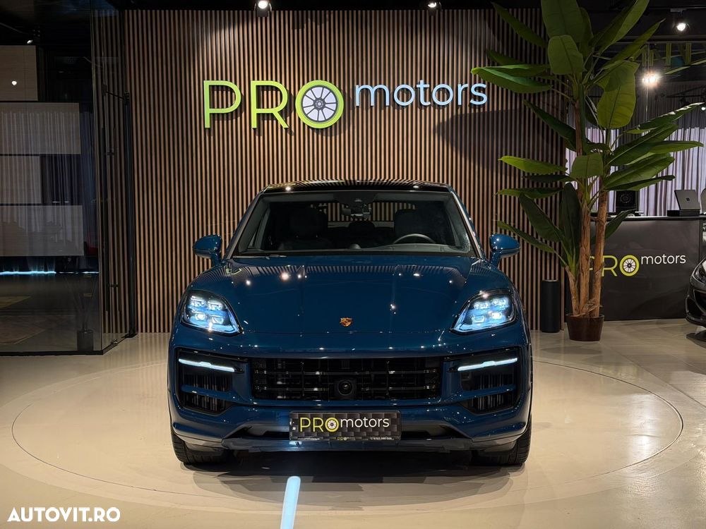 Porsche Cayenne Coupe E-Hybrid Black Edition - 3