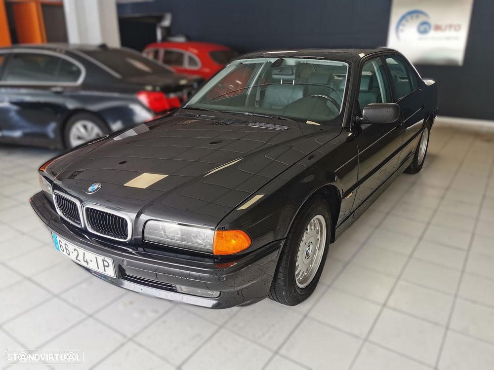 BMW 728 iLA - 12