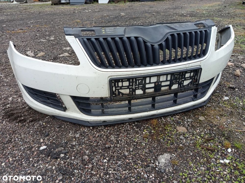 Skoda Fabia II liift zderzak przedni