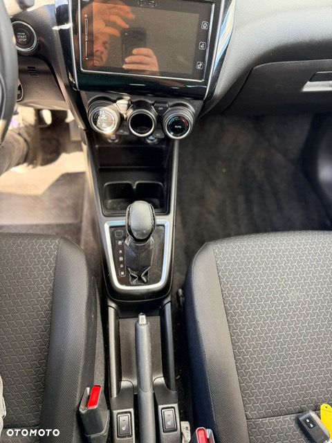 Suzuki Swift 1.2 Dualjet Hybrid CVT Comfort - 23