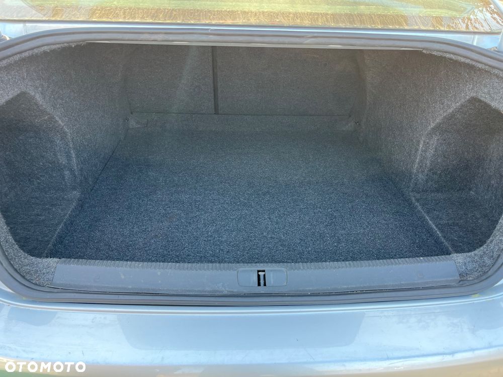 Volkswagen Passat 1.8 TSI Sportline - 8