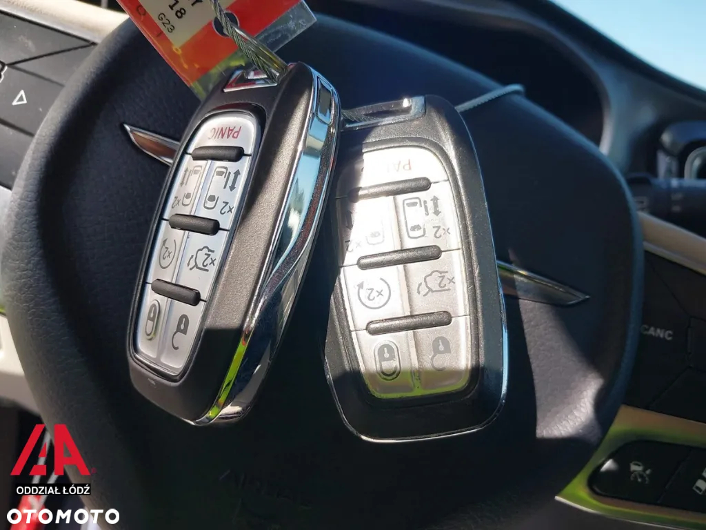 Chrysler Pacifica - 11