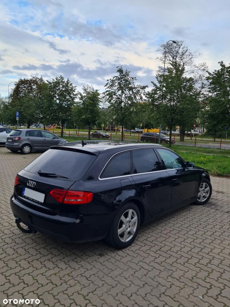 Audi A4 Avant - 4