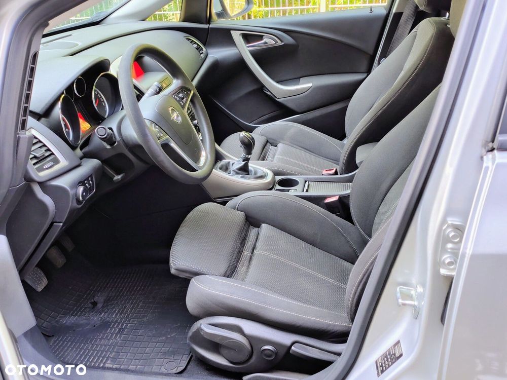 Opel Astra 1.4 T Enjoy - 7