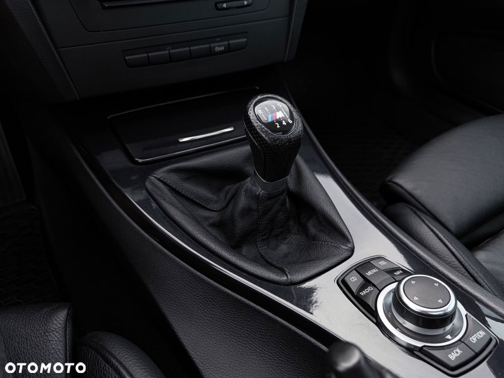 BMW Seria 3 320d - 25