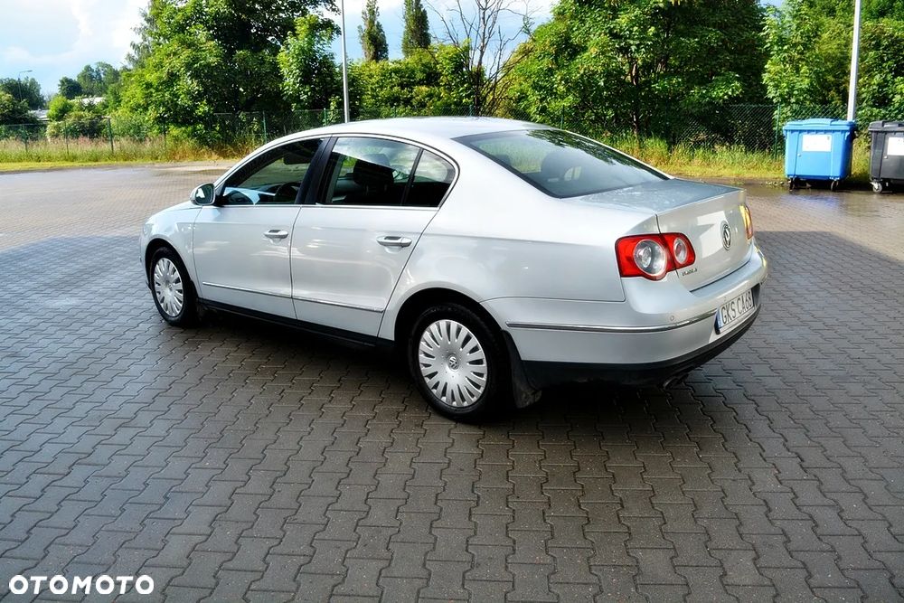 Volkswagen Passat 2.0 TDI DPF Comfortline DSG - 9