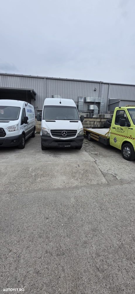 Mercedes-Benz Sprinter - 1