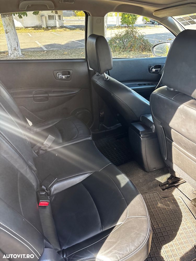 Nissan Qashqai+2 - 8
