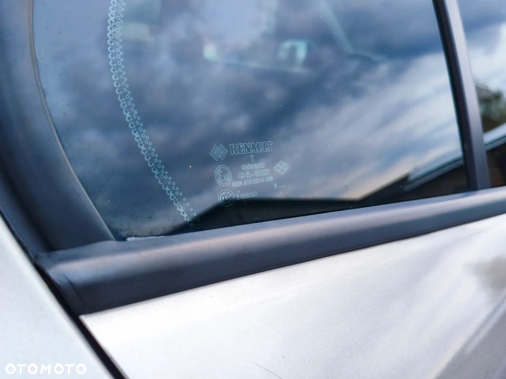 Renault Fluence 1.6 16V Expression Euro5 - 21