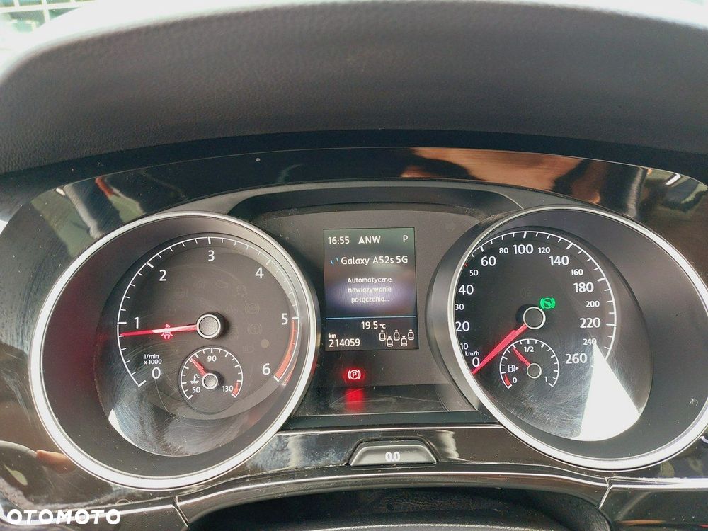 Volkswagen Touran 2.0 TDI BMT Highline DSG - 28