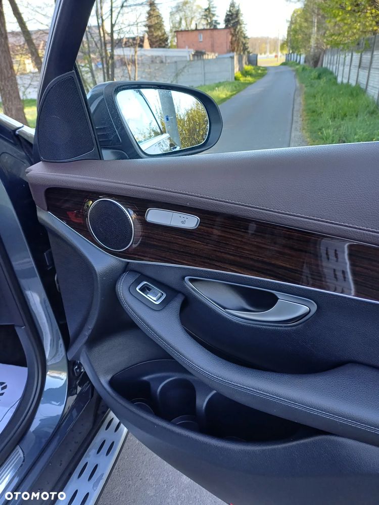 Mercedes-Benz GLC - 15