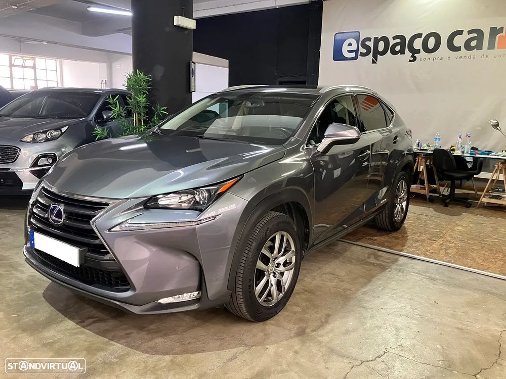 Lexus NX 300h Executive Plus - 2