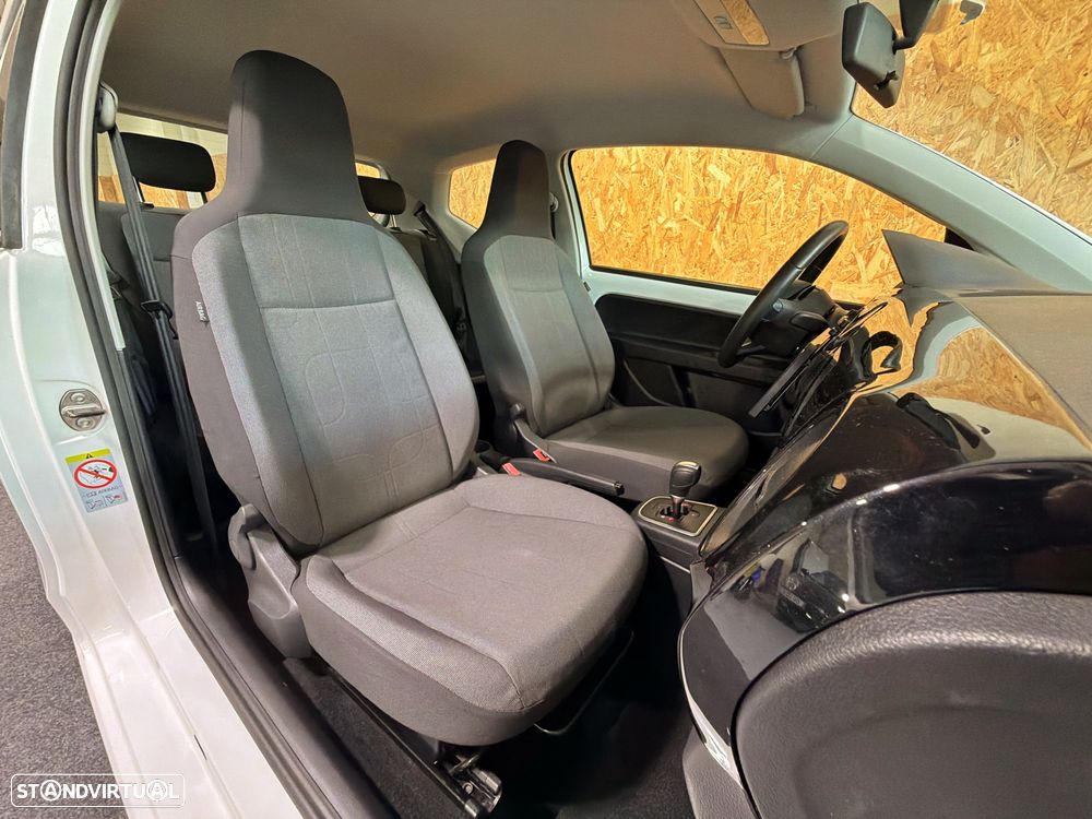 VW Up! 1.0 BlueMotion Move Auto - 27